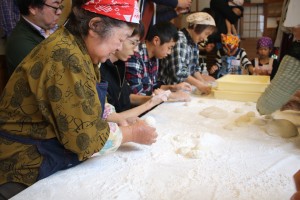 A We supported the activities of agriculture experience classes for elementary school students organized by Shimonoseki Headquarters in Yamaguchi Prefecture.