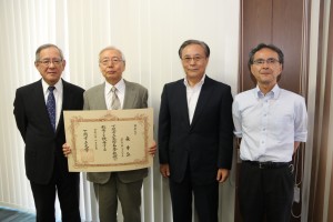 Group photo with Professor Emeritus Yukihiro Mori